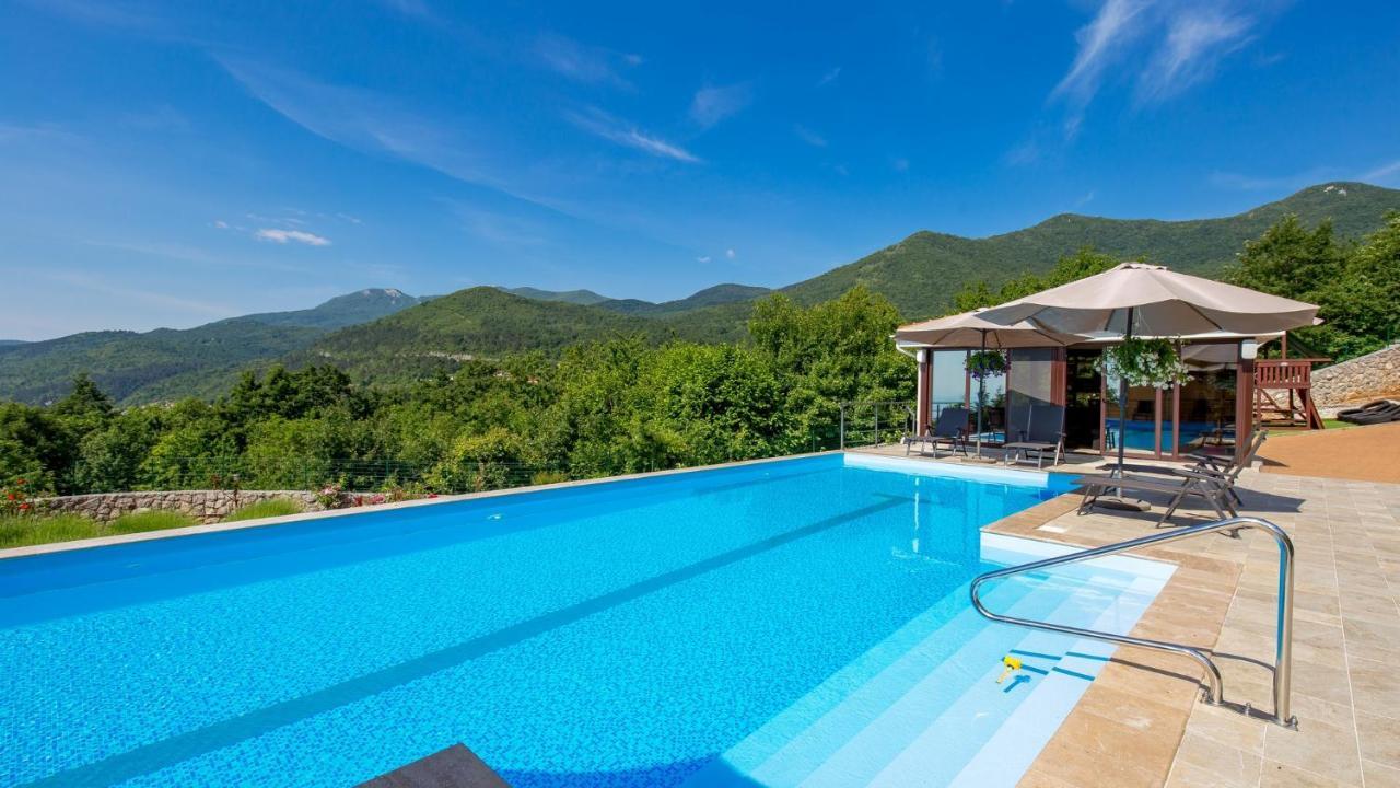 Apartments Villa Bv Опатия Екстериор снимка