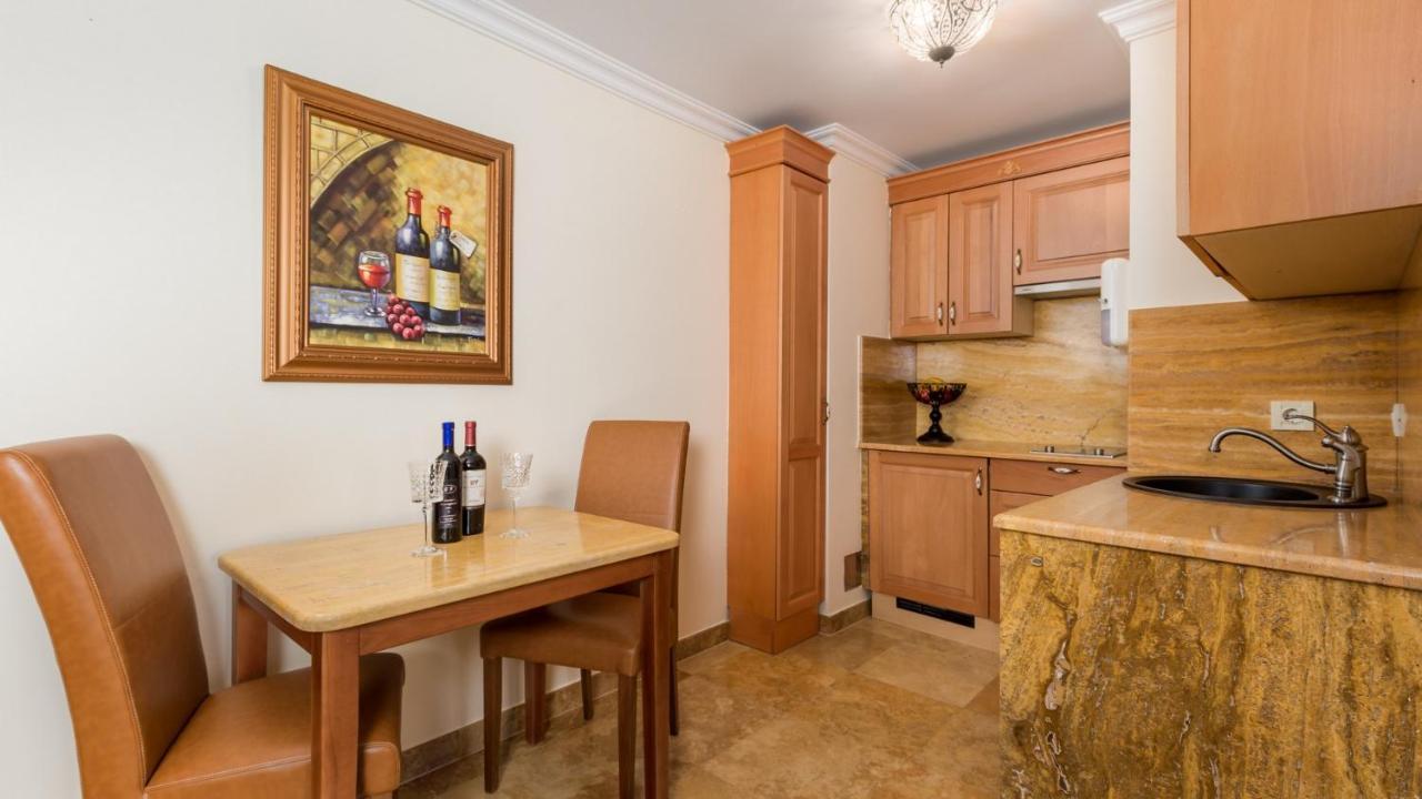 Apartments Villa Bv Опатия Екстериор снимка