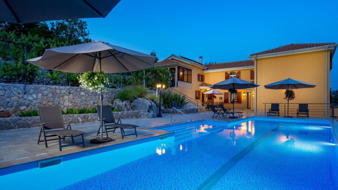 Apartments Villa Bv Опатия Екстериор снимка