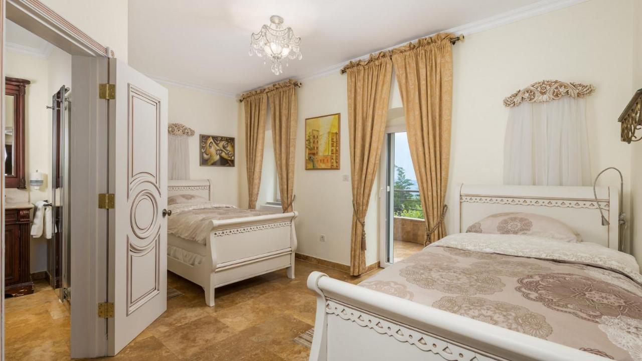 Apartments Villa Bv Опатия Екстериор снимка